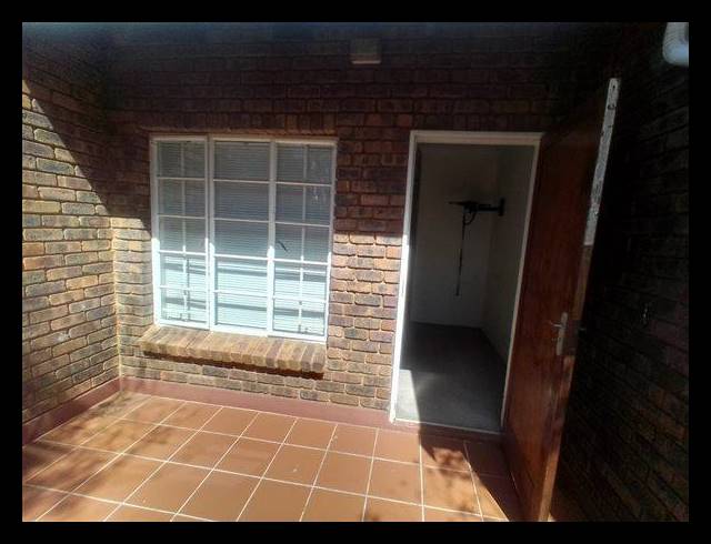 3 BEDROOM TOWNHOUSE FOR SALE IN ATLASVILLE